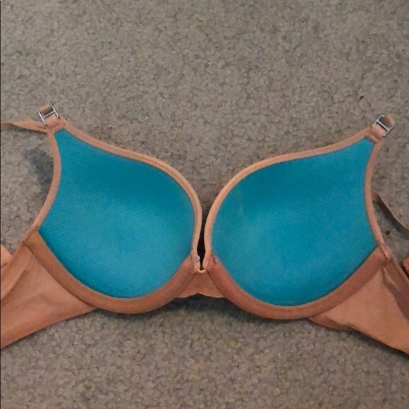 Elle Macpherson tan bra 32A - Picture 2 of 5